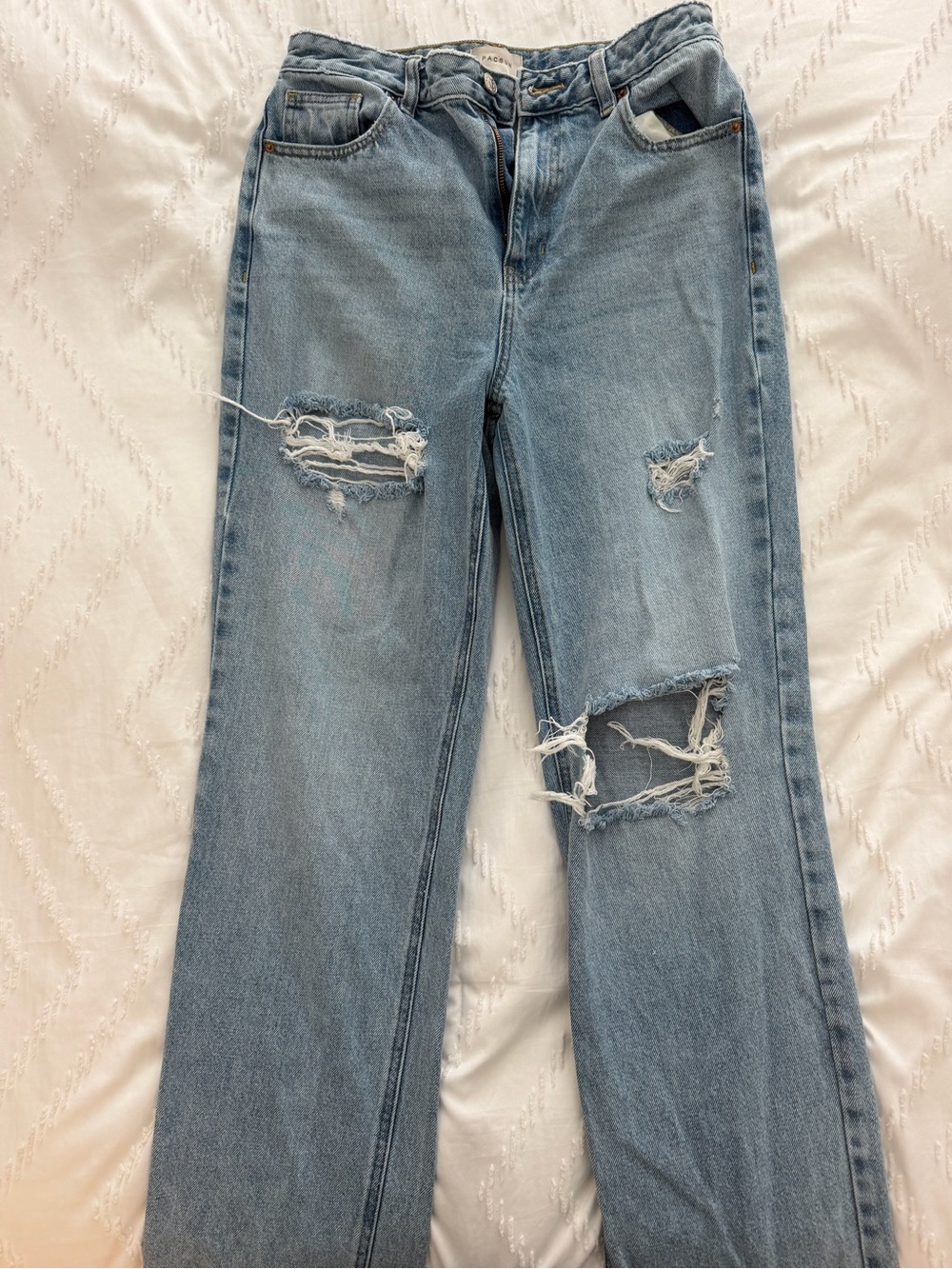 PacSun Light Wash Women's Denim Jeans with Contrast Stitching